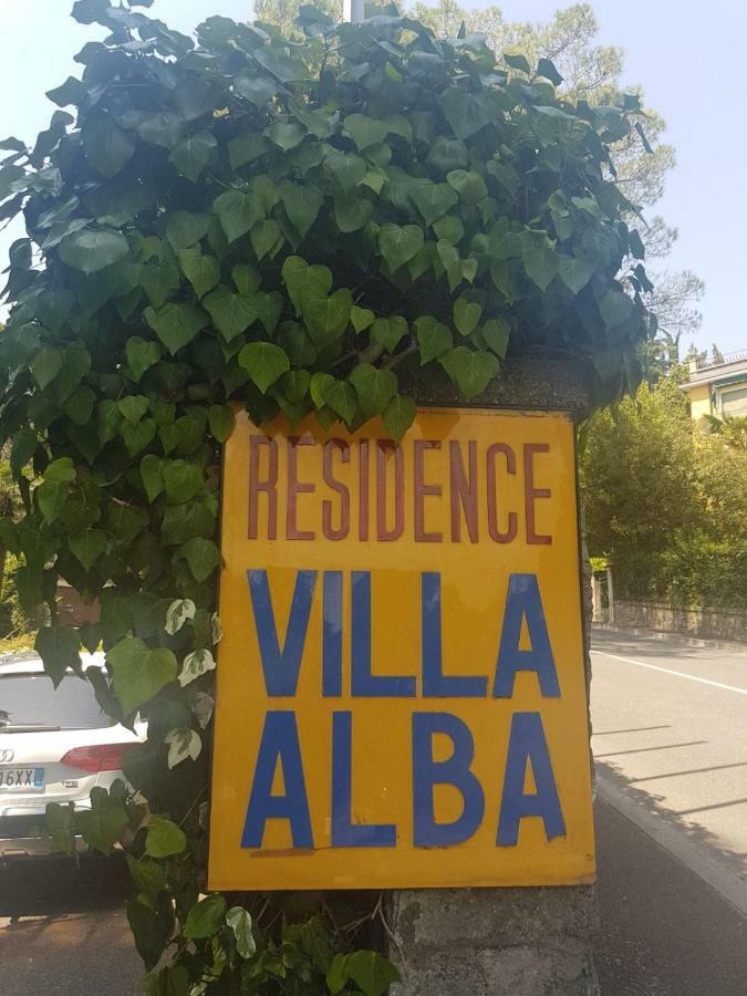Residence Villa Alba Gardone Riviera Buitenkant foto